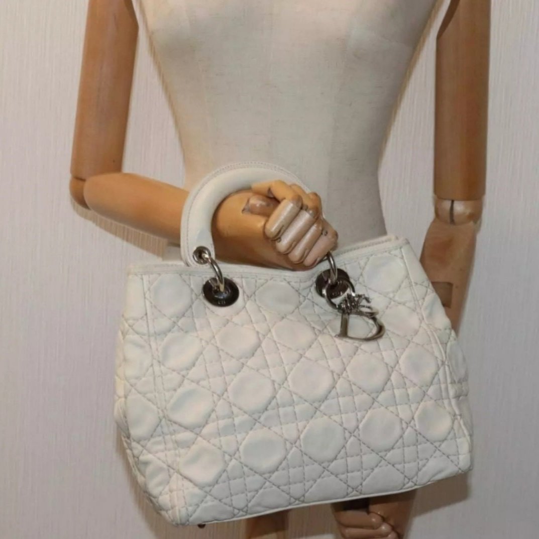 CHRISTIAN DIOR Lady Dior Cannage Cream/White Leather Hand Bag